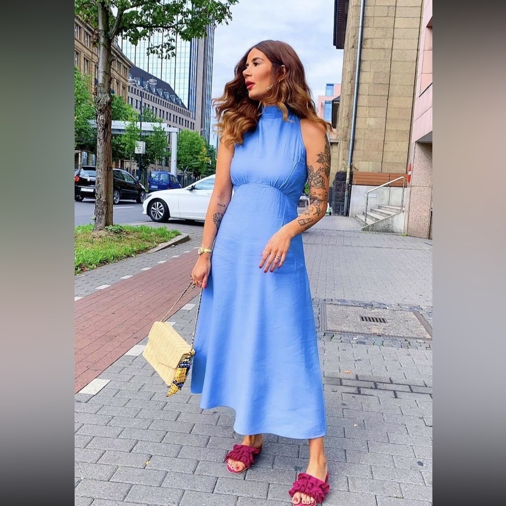 ZARA DRESS - Picture 1 of 5